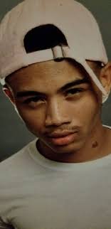 Taya M Graham (reporter) (and trekker)