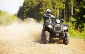 Bei quads handelt es sich um kleine, vierrädrige geländefahrzeuge, mit denen vor allem. Quad Tour