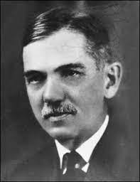 Henry Kellogg's Instagram, Twitter & Facebook