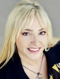 Sandra Poole's Instagram, Twitter & Facebook