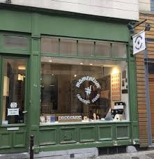 Momentum Lille Concept Store Tourne Vers La Deco Et Le Design Atelier De Customisation Et De Pratique Accesso Concept Store Magasin Decoration Magasin Deco