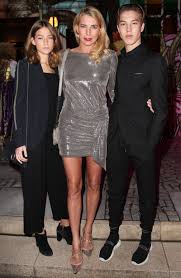 Dj giulia siegel @ privilege ibiza. Seltener Auftritt Giulia Siegel Zeigt Ihre 16 Jahrigen Zwillinge