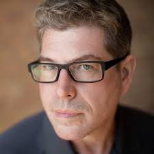 Kurt Schenk (@Boomsintheroom)