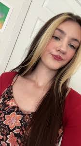 Loren Jean's Instagram, Twitter & Facebook