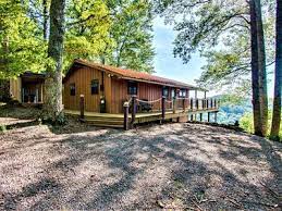 Experience the fun of boating, water skiing, and fishing on one of tennessee's most beautiful lakes. Cheap Center Hill Lake Vacation House Cabin Rentals From 23 Vacationhomerents