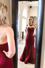 Prom Prom Hair Blonde Hair Tight Prom Dress Burgundy Dress Maroon Dress Prom Pictures Tight Prom Dresses Maroon Prom Dress Burgundy Dress