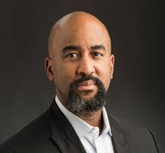 Derrick Darby's Instagram, Twitter & Facebook