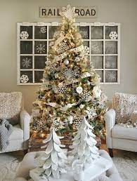 Farmhouse Christmas Tree Decorations 38 Rustic Christmas Trees Farmhouse Christmas Tree Decor