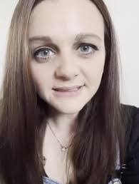 Holly Michael's Instagram, Twitter & Facebook