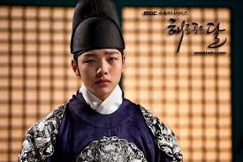 Instantly find any the moon embracing the sun full episode available from all 1 seasons with videos, reviews, news and more! The Moon Embracing The Sun Asianwiki