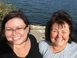 Laura Link's Instagram, Twitter & Facebook