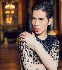 It is not uncommon for celebrities to date their managers — we're talking about you, leo ku — and taiwanese singer jam hsiao, if rumours are to be believed, may have been part of that club for a while now. Jam Hsiao è•­æ•¬é¨° Artist Warner Music Singapore