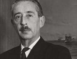 Corte de Apelaciones de Santiago ordena retiro de retrato y fotografía de  ex comandante en jefe de la Armada José Toribio Merino