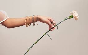 Here are some top tips to keep in mind in your next jewelry purchase of affordable jewelry brands. Canadian Jewellery Designers You Should Know About Flare