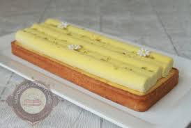 Buche De Noel 19 Comme Un Snickers Chocolat Cacahuete Et Caramel Surprises Et Gourmandises Gourmandise Tarte Aux Fraises Idee Gateau