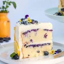 3 Ausgefallene Torten Rezepte Fur Den Sommer Die Zu Jedem Tollen Anlass Passen Torten Rezepte Kuchen Und Torten Blaubeer Torte