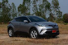 With a multimedia system with both carplay®c12 and android auto™c13. Toyota C Hr Hv Hi Hybrid 2018 Review