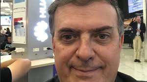 Mayor ebrard steps down on dec. La Polemica Selfie De Marcelo Ebrard Junto Al Logo De Huawei Minutos Antes De Volar A Eeuu Infobae