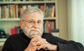 Annette Mann's Instagram, Twitter & Facebook