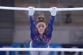 Sunisa suni lee has earned another medal to add to her collection at the tokyo olympics. Here S Why Gymnasts Use Chalk And Grips On The Uneven Bars The New York Times