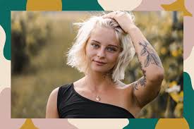 Start from the ends and work up to the scalp and get a good thick coat on. How To Repair Bleached Hair In 7 Easy Expert Backed Steps Hellogiggles