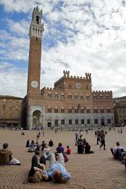 Italy_1341_Siena_raw_LQ