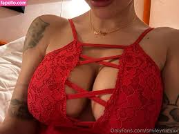 AFC Lei  afclei  smileyrileyxx Nude Leaked OnlyFans Photo 14 - Fapello