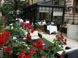 Please inform rose garden palace roma of your expected arrival time in advance. Roma Il Gruppo Luxe Affilia Il Rose Garden E Festeggia Con Un Party