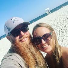 Who can cut my yard near Sunset and the country club?