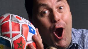 World famous broadcaster Andres Cantor wins soccer award