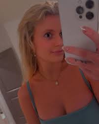 Caroline Charles (@carolineacharles) • Instagram photos and videos