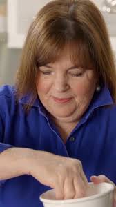 ¡Ina y sus recetas épicas! 😋👩🏼‍🍳 Chutney de ciruelas asadas,  simplemente D E L I C I O S O, 😍 #CocinandoConInaGarten