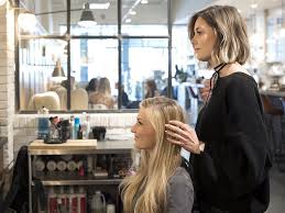 How Much To Tip Hairdressers And Stylists Tip Hairdresser Hair Makeover Fall Hair Color Trends