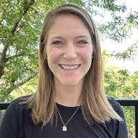 Clara Orr's Instagram, Twitter & Facebook