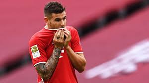 Join the discussion or compare with others! Fc Bayern Lucas Hernandez Fallt Mit Rippenprellung Aus Personallage Immer Prekarer Eurosport