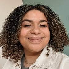 Anya Burns's Instagram, Twitter & Facebook