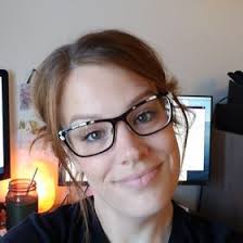 Erin Squire's Instagram, Twitter & Facebook