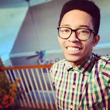 How she expects me to react when she gets her nails done 💅