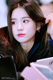 Loona Heejin 191124 Incheon Airport To Vietnam Selebritas Gadis Ulzzang