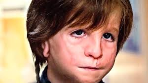 Frailty is an extraordinary work, concealing in its depths not only unexpected story turns but also implications, hidden at first, that make it even deeper and more sad. Extraordinario Trailer Espanol Doblado 2017 Julia Roberts Owen Wilson Youtube