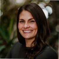 Alyson Bailey's Instagram, Twitter & Facebook