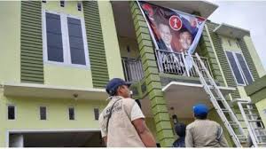 Https Medan Tribunnews Com 2020 10 07 Bawaslu Toba Tertibkanapk Yang Tak Sesuai Pkpu Https Cdn 2 Tstatic Net Medan Foto Bank Images Baliho Paslon Bupati Toba Diturunkan Jpg Satpol Pp Toba Menurunkan Baliho Paslon Bupati Yang Dianggap