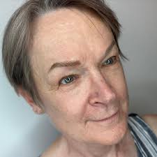 Good morning sunshine, the earth says hello!! 🌞 Nano brows for Jennifer.  Thank you for your trust, I'm overjoyed with what we created! (Swipe for  the crazy before and after transformation!!) Made