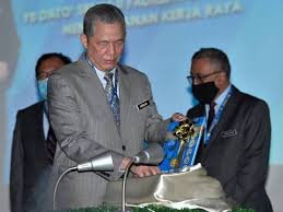 Pengangkutan awam di kuala lumpur ke ibu pejabat jabatan kerja raya. Pelan Strategik Jkr Jimat Wang Negara Panjang Hayat Aset