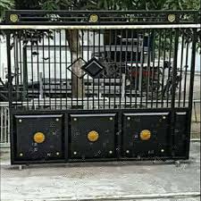 Hal ini berkaitan dengan fungsi dari pagar sendiri, yang digunakan untuk melindungi sebuah rumah. Pintu Pagar Besi Murah