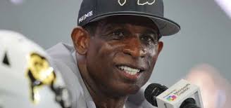 San Diego State's Brian Dutcher signs contract extension through 2027-28  season