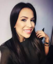 Cine este noua prezentatoare a emisiunii „Flash Monden” de la Prima TV,  după plecarea Dianei Bart