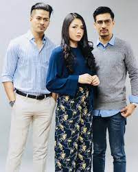 Berkisar tentang anith fitriah yang hanya mahukan sebuah kisah percintaan yang sempurna, tetapi akhirnya penderitaan yang diperolehinya. Cinta Hati Batu Episod Akhir