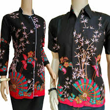Dia memadukan motif batik sudagaran dengan potongan cape yang membuat model gamis menjadi lebih menarik. Model Seragam Batik Guru Wanita Terbaru Batik Model Pakaian Wanita