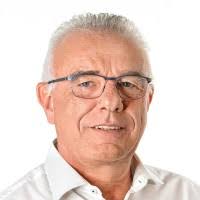 60+ "Michael Janz" profiles